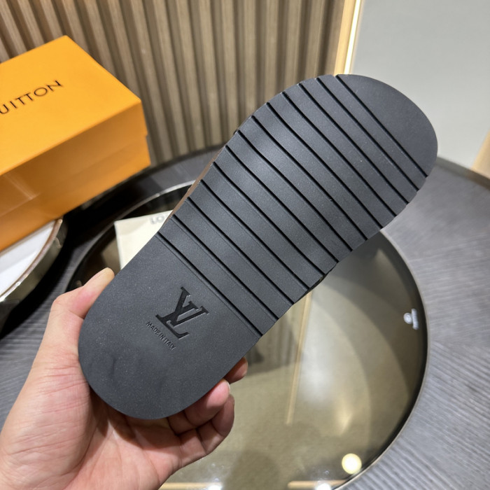 L&V SLIPPERS