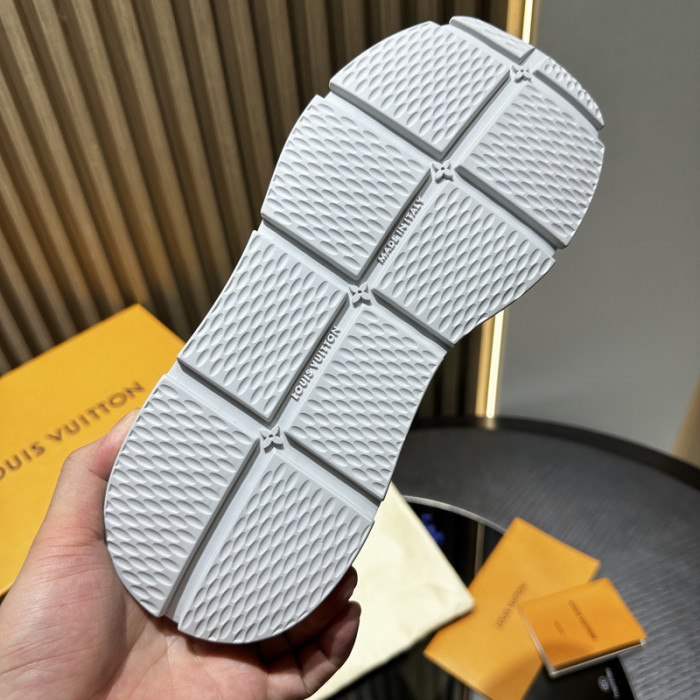 L&V SNEAKERS
