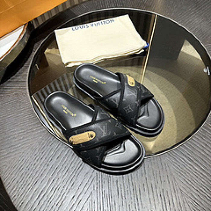 L&V SLIPPERS