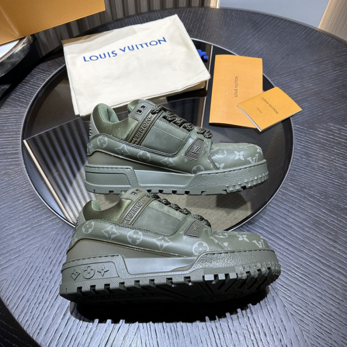 L&V SNEAKERS