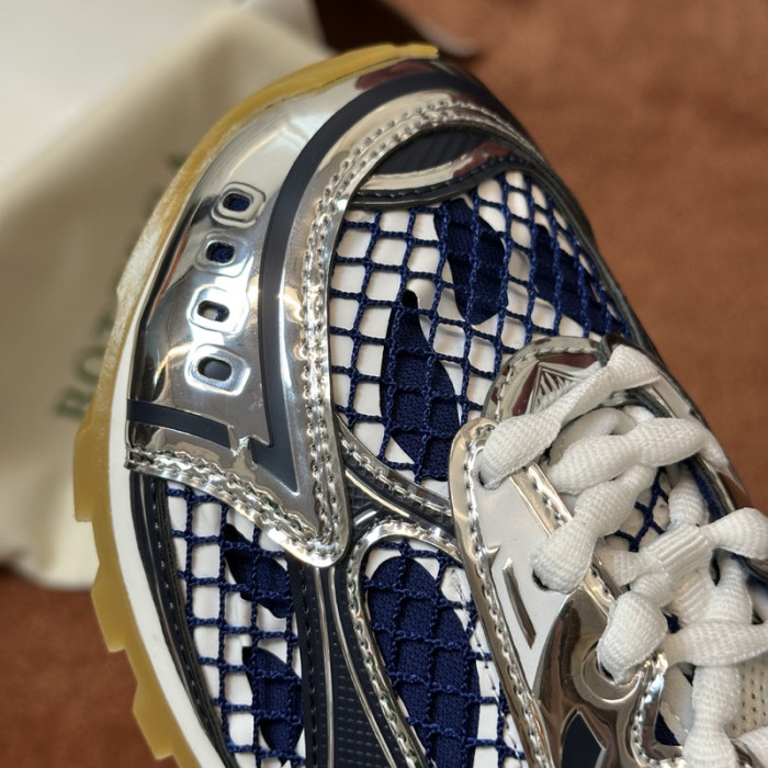b0tte*a Ven*ta sneaker