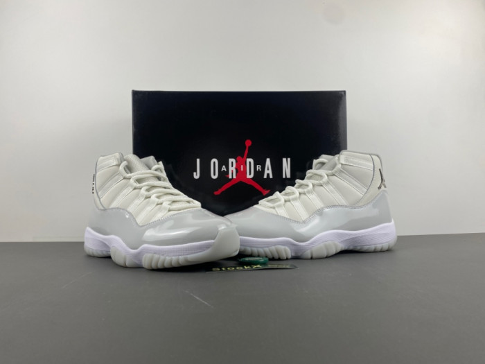 Air Jordan 11 AR0715-110