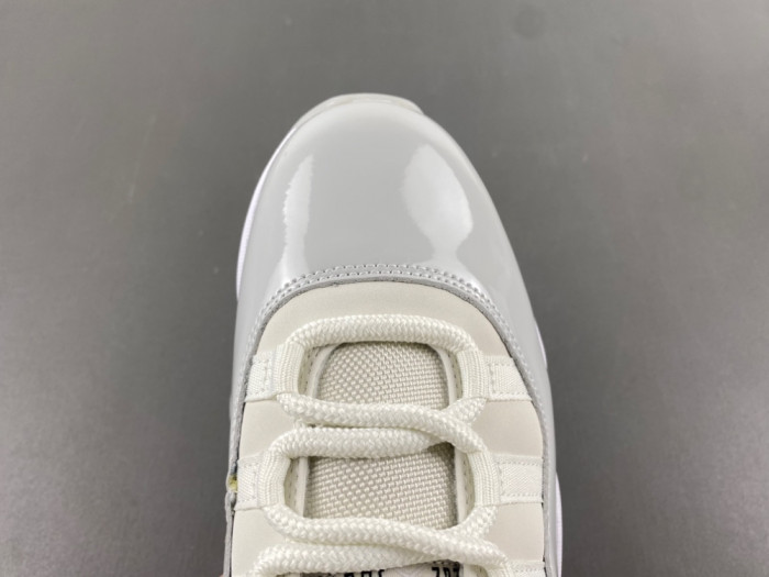 Air Jordan 11 AR0715-110