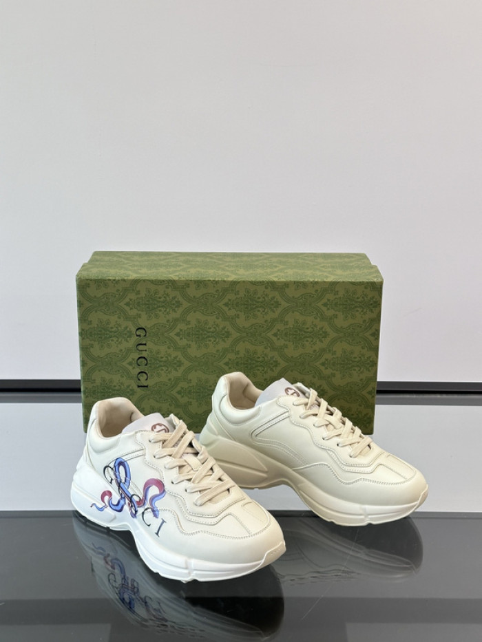 G*u*i sneaker