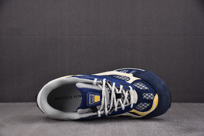 b0tte*a Ven*ta sneaker