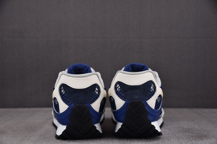 b0tte*a Ven*ta sneaker