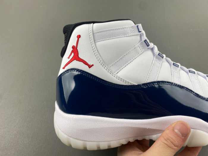 Air Jordan 11 LH0296-400