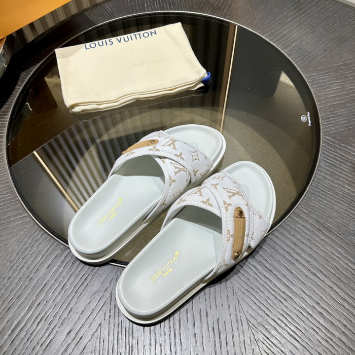 L&V SLIPPERS