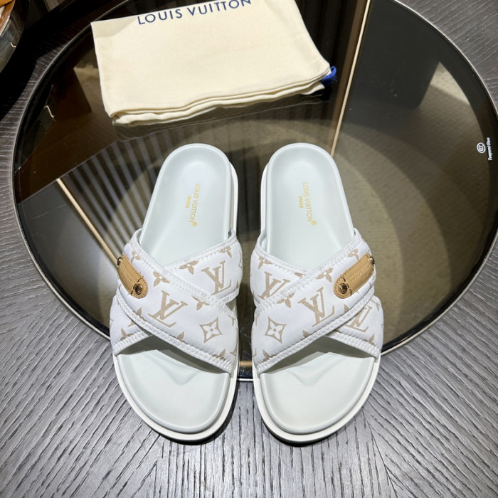 L&V SLIPPERS