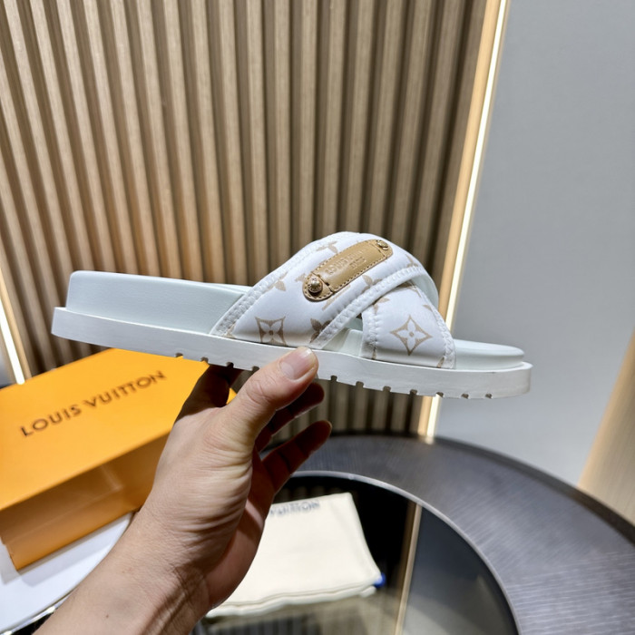 L&V SLIPPERS