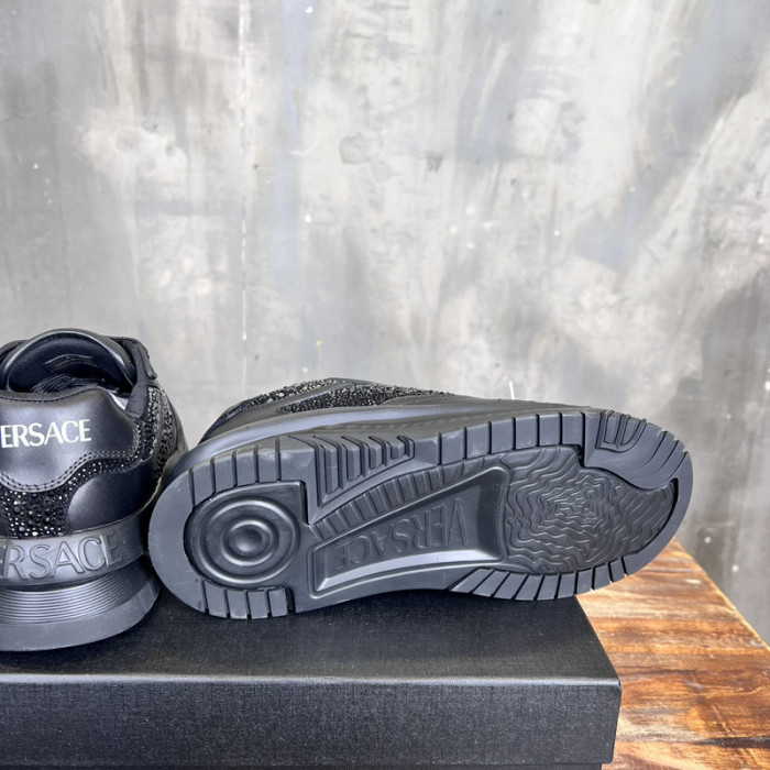 VER DESIGNER SNEAKERS