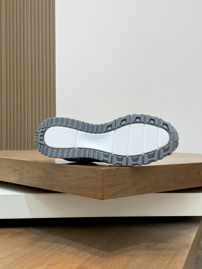 L&V SNEAKERS