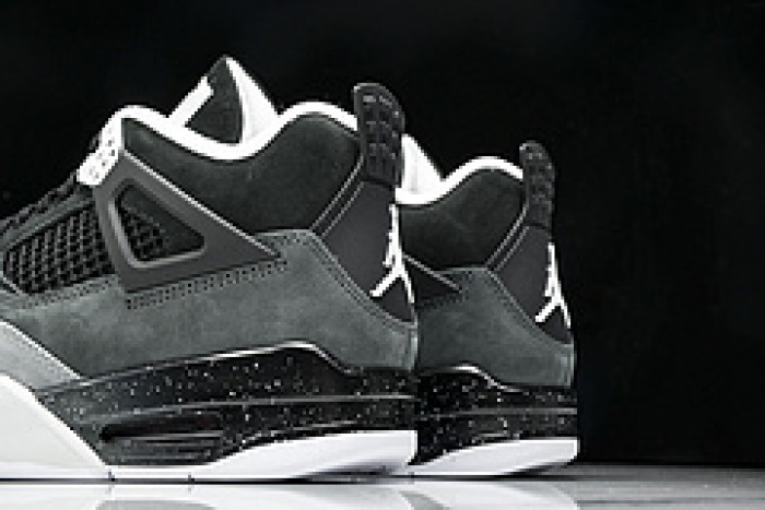Air Jordan 4  Fear FQ8138-002