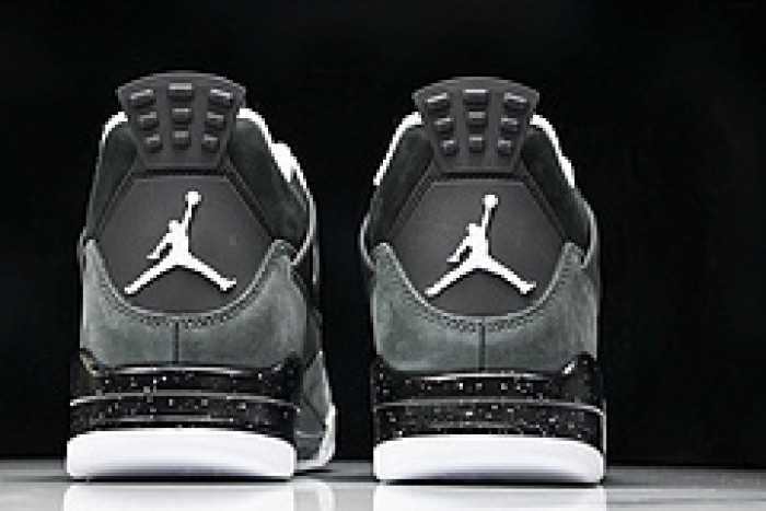 Air Jordan 4  Fear FQ8138-002