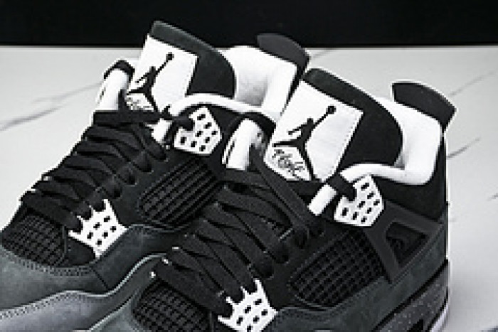 Air Jordan 4  Fear FQ8138-002