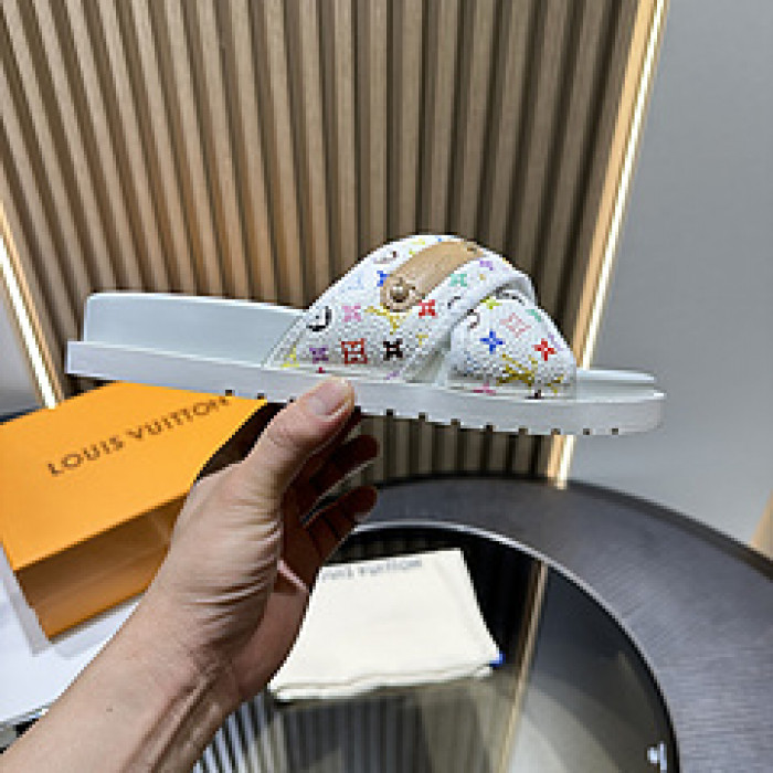 L&V SLIPPERS