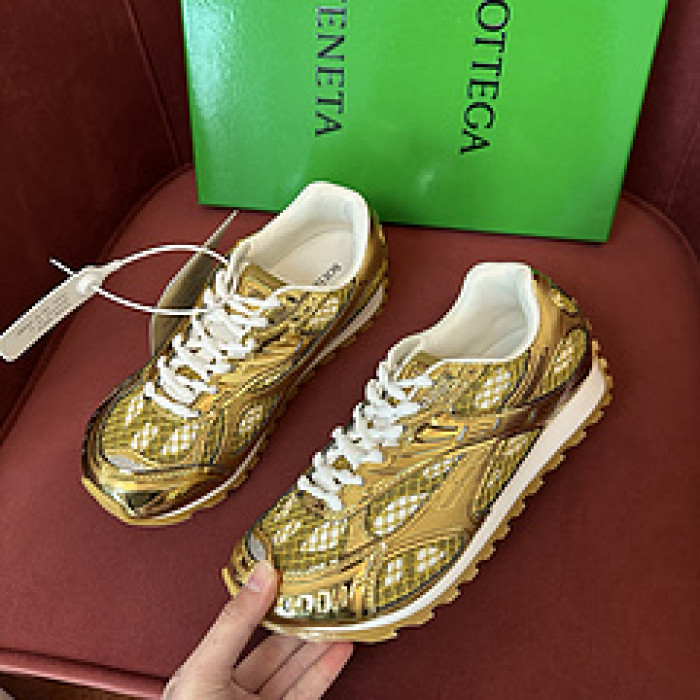 b0tte*a Ven*ta sneaker