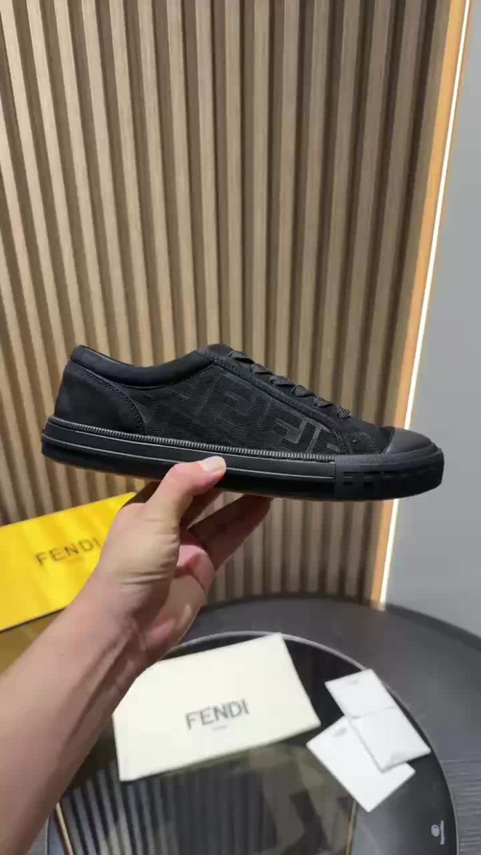 FEND1 SNEAKERS PANKICK
