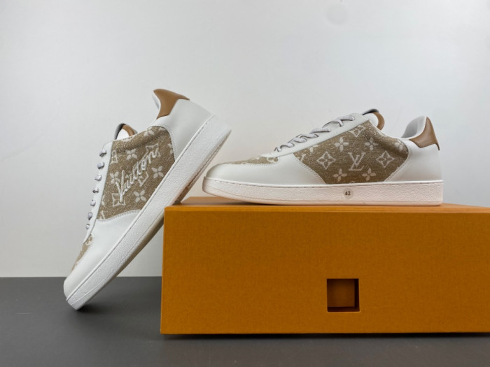 L&V SNEAKERS