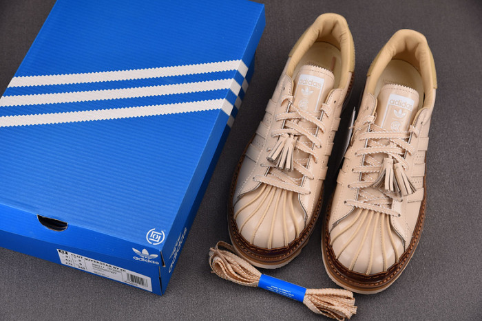 ad S*perstar clot by edison chen milk tea  jq6117