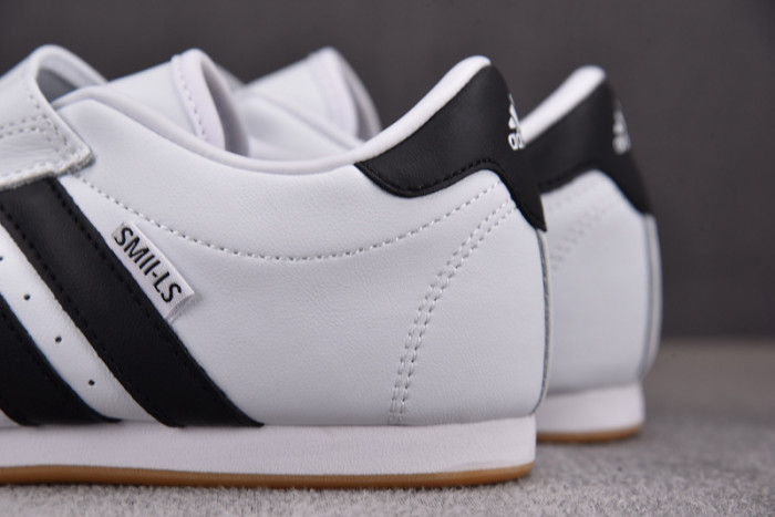 AD Taekwondo White Black  JQ4774