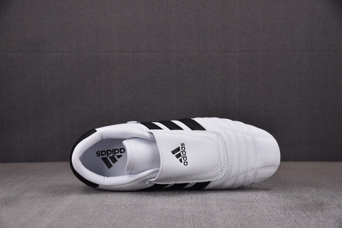AD Taekwondo White Black  JQ4774