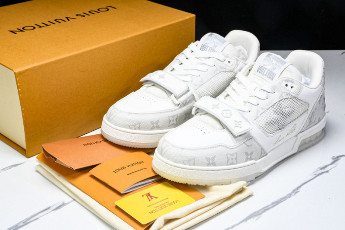 L&V SNEAKERS