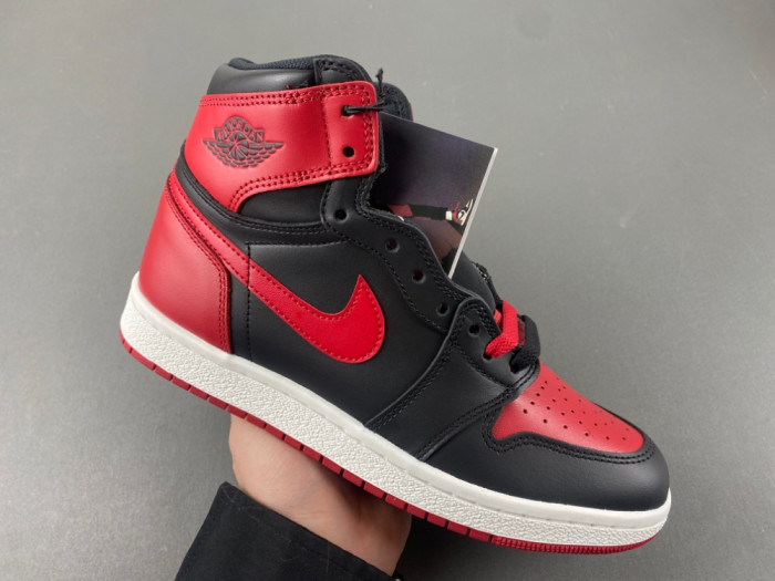 Air Jordan 1 High ’85 “Bred” Color: Black/Varsity Red-White HV6674-067