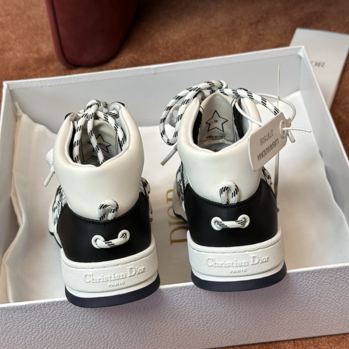D designer sneaker