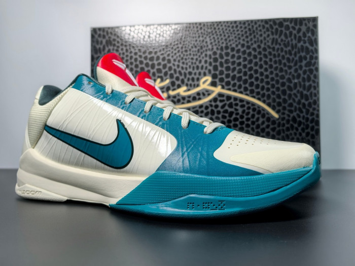 Caitlin Clark x Kobe 5 Protro "Coconut Milk" IZ1852-100