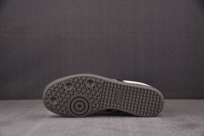 AD Samba OG Lace Flower  IH3371